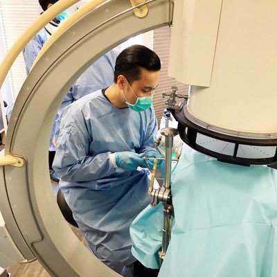 Hello! My name is Pattara. I'm a spine surgeon.