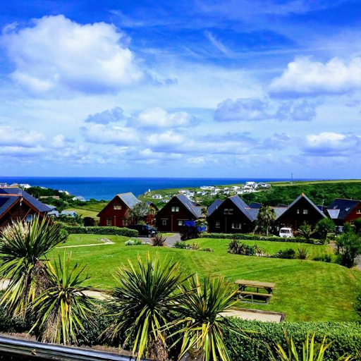 5* Luxury Resort in Portreath, Cornwall. 
Offering a Wellbeing Spa, Feadon Farm, Famous Nine Golf Course, Clover Lake and Base Camp!