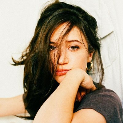 grizzthesoftest's profile picture. She sees in me who I want to be, and not only the dude I think I am
When someone sees you like that, you want them looking at you forever