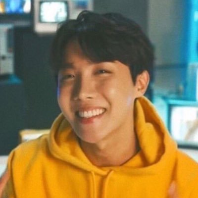 Justina39096374's profile picture. BTS, Ateez, Straykids, basically any kpop