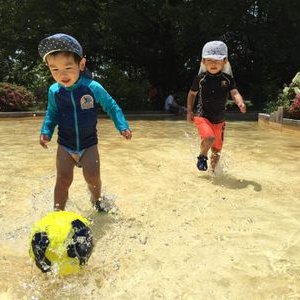 Kkkkk5 トイレットペーパーリフティング 39回 昨日ネイマールが19回 たぶん 練習もしないと一発録りだと思うけど 約5分間の練習でなんとか超えました ネイマールと同じくドンリフで 炎の体育会tv ネイマール T Co By6oj4osvr
