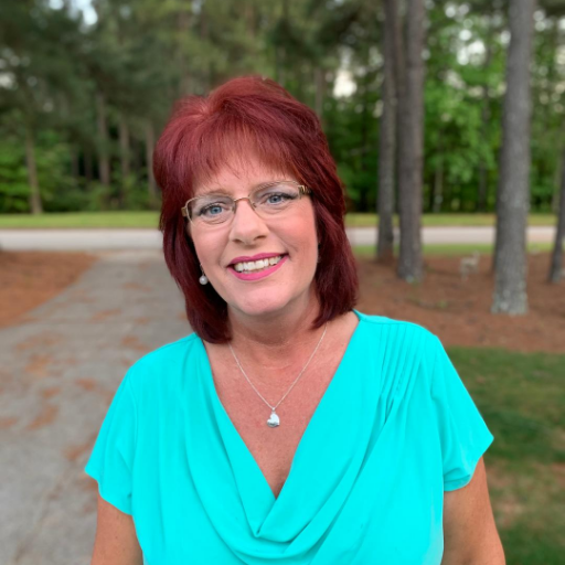 Real Estate Agent with Keller Williams; Wife, mom, sister and aunt! Thankful to Jesus for all my many blessings!
