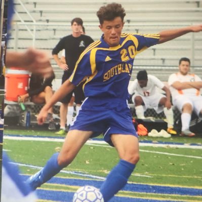 mlobb11's profile picture. umich ‘23 〽️