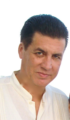 notorio10's profile picture. Soy Notorio por conviccion y por gusto pintor, actor, eso que dicen: maistro de nada, aprendiz de todo.