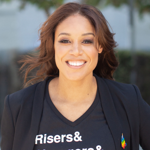 Executive Director, Advertising @timesupnow | Formerly @ADCOLOR | she/her/hers | Join us at: https://t.co/4S4FjyvRSp
IG: cjpyle