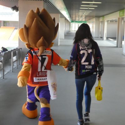 サッカーと自由と服とバスケを愛してます。GAMBA OSAKA🇯🇵内田達也森勇人谷晃生福岡将太が好き。気分で写真撮ったり撮らなかったり。撮りたいものしか撮らない。写真保存する時は一言ください… アイントラハト・フランクフルト⚽️🦅🇩🇪🇯🇵