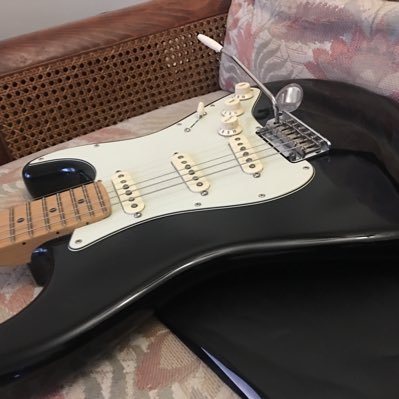 guitariste33's profile picture. Ok