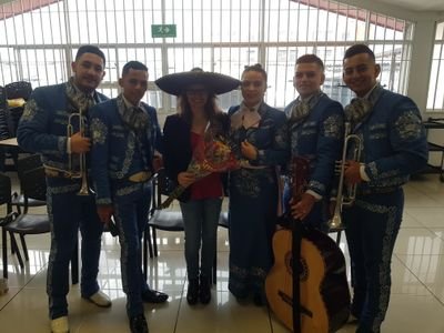 Hoy Mariachis Bogotá, el mejor ¡MARIACHI JUVENIL! Mariachis en Bogotá, llama ahora 3112196604- 4662354http://www.mariachiacapulcoamerica.com/ serenata especial.