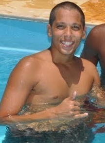 fhaelfile's profile picture. Se você obedece todas as regras, acaba perdendo a diversão.