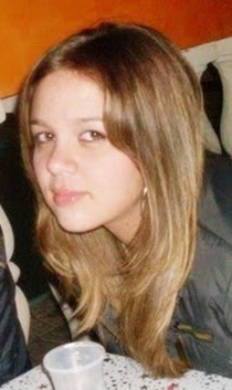 Meu caminho é cada manhã, não procure saber onde estou, meu destino não é de ninguém, e eu não deixo os meus passos no chão.
