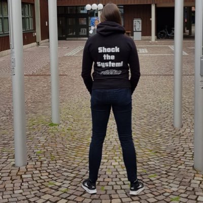 TheSystemshock2's profile picture. 21 Jahre alt / Vom Mauerblümchen zum Systemshocker😎👀🤩