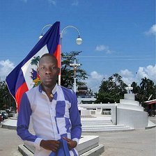 Je suis Anthony Sheltong GERMELUS Ingenieur en Informatiques, operateur backhoe-loader et electricien. leader politique, PDG CREPHA, PDG Metro Service plus