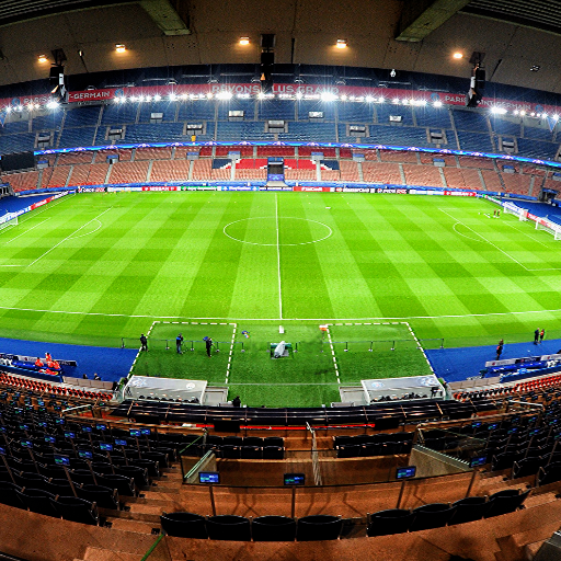 fast_footee's profile picture. Football fanatic. Got in trouble at work. This just for me to go mad wild when I want, and I want to tweet about my fave sport without making friends nuts⚽️🏃‍♀️