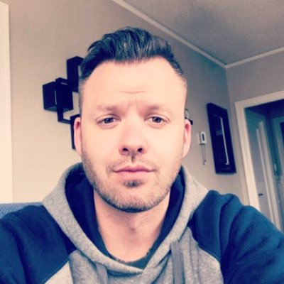 Paul_Vipers's profile picture. Meh...