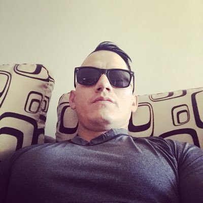 cricricrijzbl's profile picture. Diseñador Gráfico, instructor personal, certificado a nivel nacional, Diplomado internacional, instructor de baile y zumba Strong certificado. músico 😎