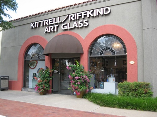 Dallas' finest art glass gallery featuring over 350 contemporary glass artists.  Custom stained glass, fusing, classes & supplies.