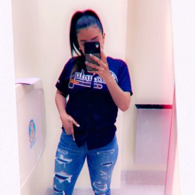 Mommy of Dominic ❤️
Panuco family ❤️
YouTube channel- Eva Villegas
Instagram- _esaflaca
Facebook- Villegas Eva
Snapchat- Eavalos545
Follow me ‼️‼️