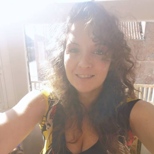 Bonjour a tous et a toute je suis ici pour me faire des amis et voir plus avec le temps