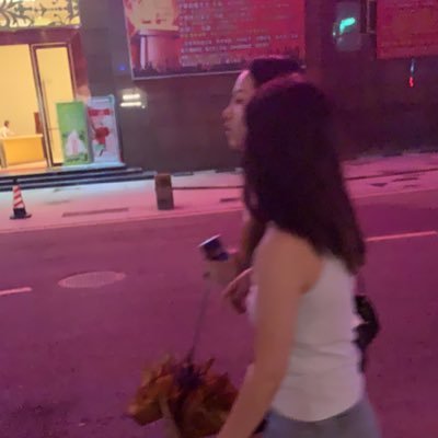 freedom16895's profile picture. 春潮带雨晚来急 野渡无人舟自横