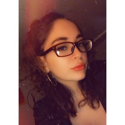 AlbaneseAllana's profile picture. Just goin with the flow of life baby 315 has my heart 🍊