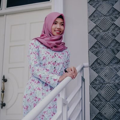 septinathina's profile picture. be a strong girl! | remember the rules ! | just smile to everything :')