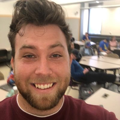 hankpacchi's profile picture. Lion. Baseball Dad. King of Wings.