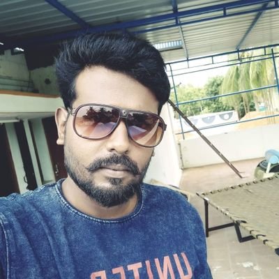 DramaticShiva's profile picture. 🕺