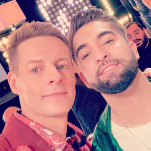 ⚠️COMPTE FAN⚠️
👉 Ici l'actualité sur @GIRACKENDJI 💿 L'album Amigo disponible
🎤 Fan de l'artiste depuis 2014
🧔Vu Kendji le 1er Juin 2019
#AmigoTour ⬇