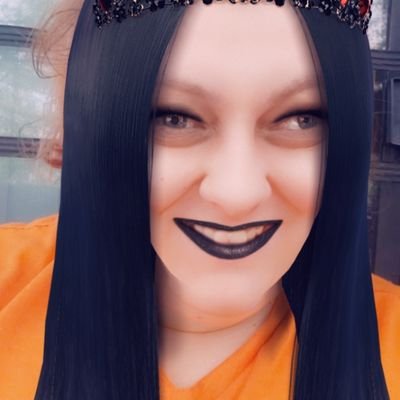 lilmissperfec25's profile picture. Any way the wind blows.