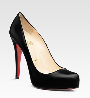 stylediarynews's profile picture. What. We. Wear.