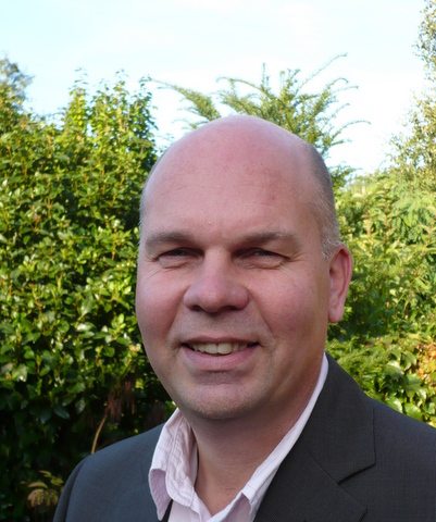 Albert Noppen is zelfstandig consultant en interim manager op het gebied van Business innovatie en IT/Media