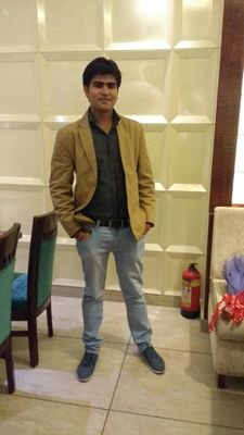 Girendra4's profile picture. Data Analyst
