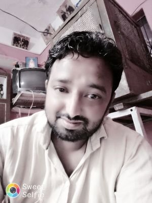 कुत्ता हूँ रामपाल जी महाराज का, देवेंद्र दास का नाम!
जहाँ वो कहें सो भोंकहूँ, वो जो देवे सो खाऊँ!!