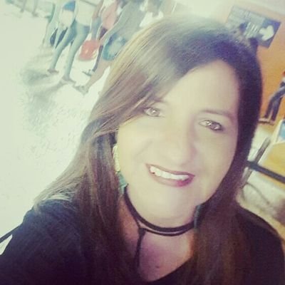Amo gente extrovertida, que não tem frescura para falar, que fala idiotice, ri de besteiras, sem mimimi e coisinhas desnecessárias.
@Recife