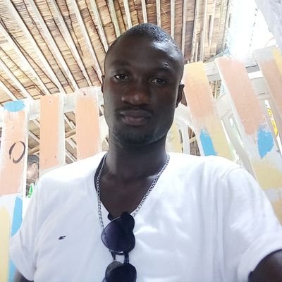 Jeune ivoirien ,COMMUNITY manager de formation ,je suis passionné par le digital et la lecture.