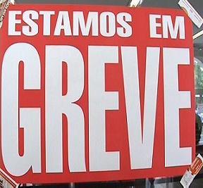 1. Os banqueiros ganham dinheiro
como ninguém neste país, mas
desrespeitam tanto nós, trabalhadores,
quanto os clientes e a
sociedade brasileira.