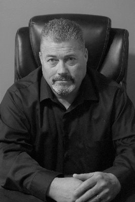 Anthony Jones has been a licensed Private Investigator with the State of California for 16 years. Following his retirement as a State Peace Officer, Anthony ser