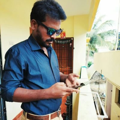 xelvac's profile picture. 