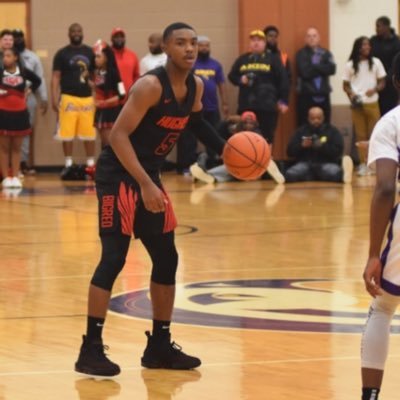 _KThomas5's profile picture. 📍Cincinnati 🏀c/o 2024  URG🏀