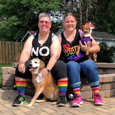 bjwuchte's profile picture. Techno-geek, golfer, Chicago sports fan (well, except the White Sox), weekend DIYer, dog lover, equal rights supporter, love my family! (she/her/hers)