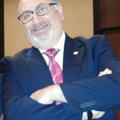 Embajador de la República Dominicana ante el estado de Qatar.