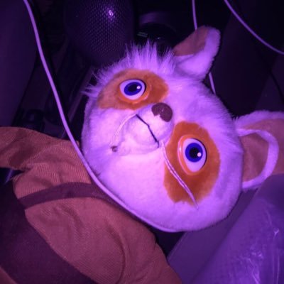 t4ey4's profile picture. 