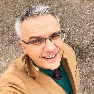 Michael22347039's profile picture. I like to song