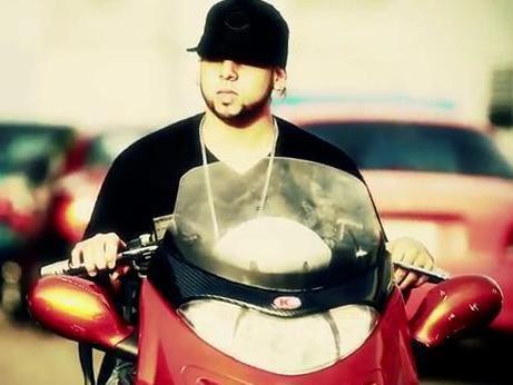 PRODUCTOR DE KENDO KAPONI/OWNER ALQAEDAS STUDIO/E TRABAJADO CON ARTISTAS COMO DON OMAR, DADDY YANKE,ARCANGEL,FARRUCO,BABY RASTA & GRINGO,VOLTIO,ÑEJO,NALDO Y MAS