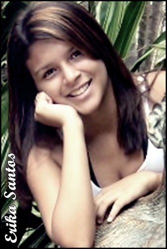 Eu sou uma baixinha doida e muito divertida, sou gentil e muito meiga e adoro sonhar *-*
msn: erika.bonekk@hotmail.com