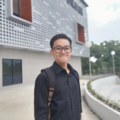 giriramadhan96's profile picture. sementara twitter sudah jarang digunakan