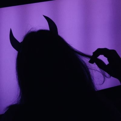 tgirrrll's profile picture. 🦋 Mulher Trans ♒ Aquariana 📲 +55 62