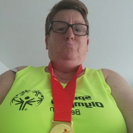 Michelinevanhe2's profile picture. Micheline