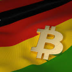 chrispe42238492's profile picture. 