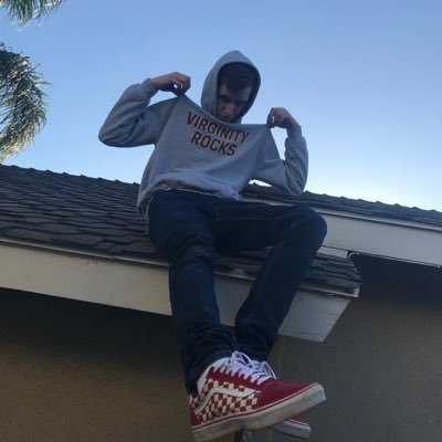 Don’t trip doggy